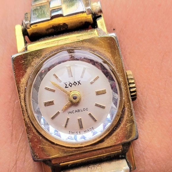 Vintage Edox Swiss Incabloc Dainty Gold Watch - Picture 6 of 8